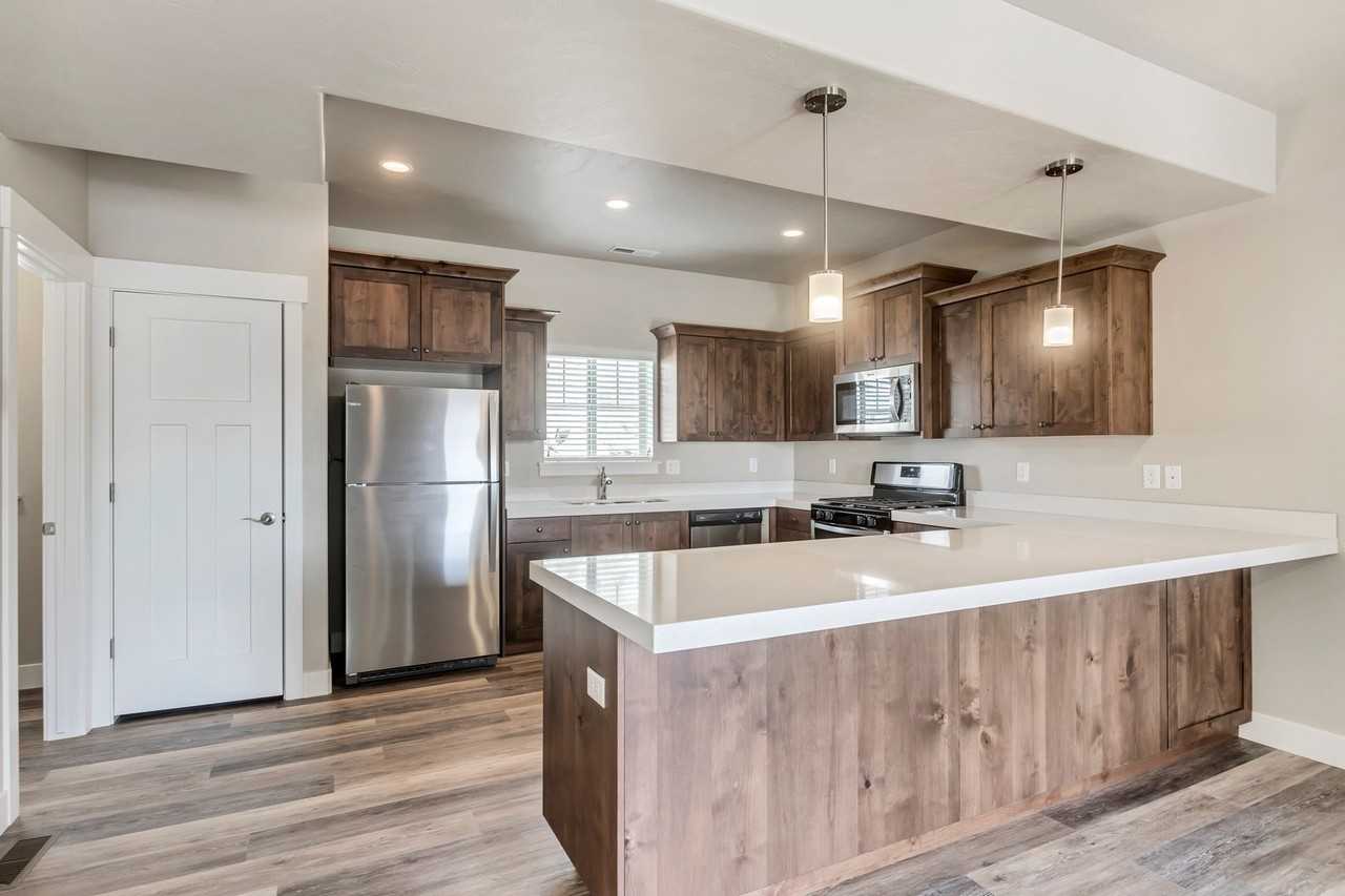 859 S Aspen Summit Dr - Photo 2 of 18