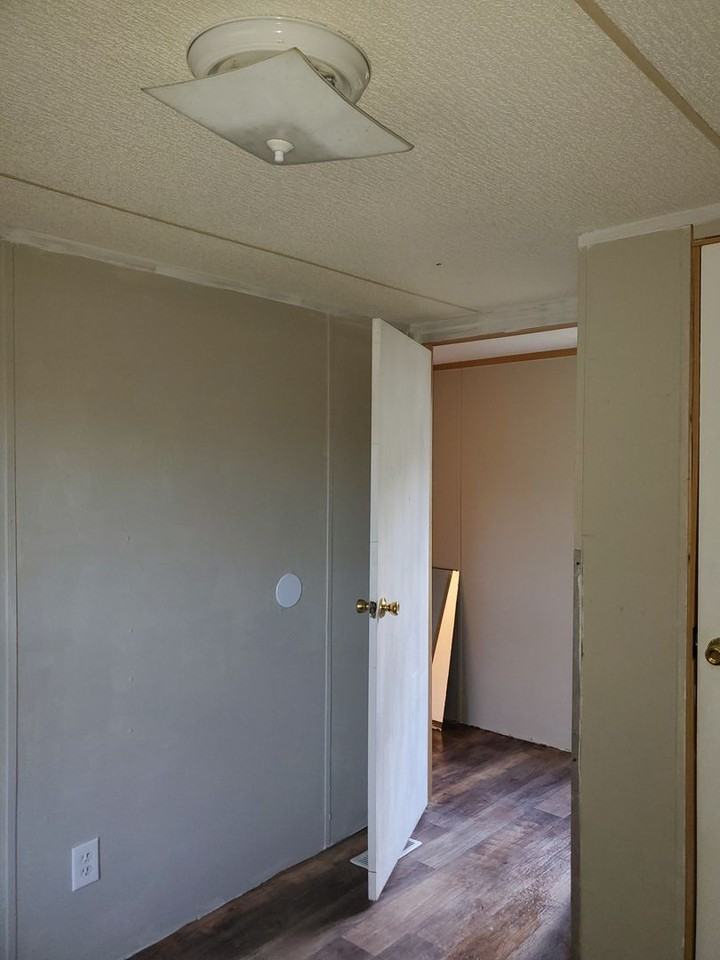 219 Paula Ct - Photo 3 of 8
