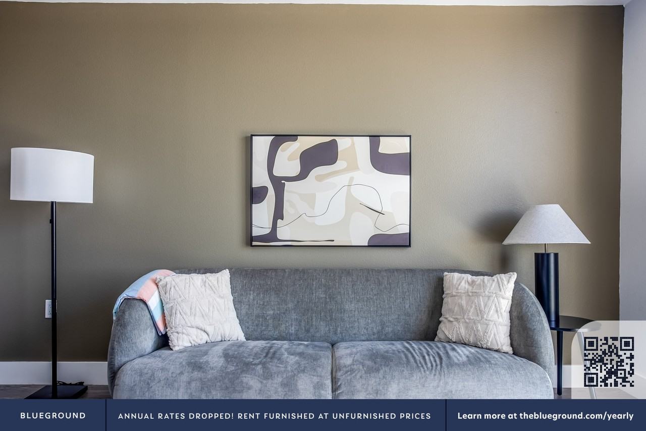 3838 Dunn Drive - Photo 4 of 66