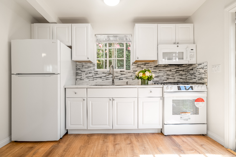 10778 Valley Spring Ln - Photo 5 of 11