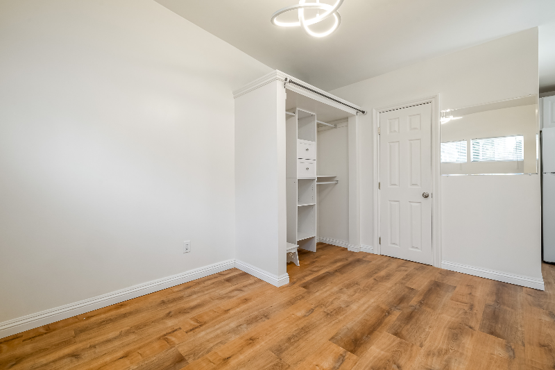 10778 Valley Spring Ln - Photo 7 of 11