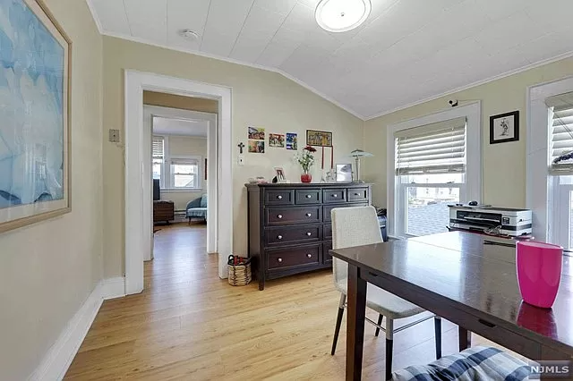 430 Highland Ave #3 - Photo 5 of 8