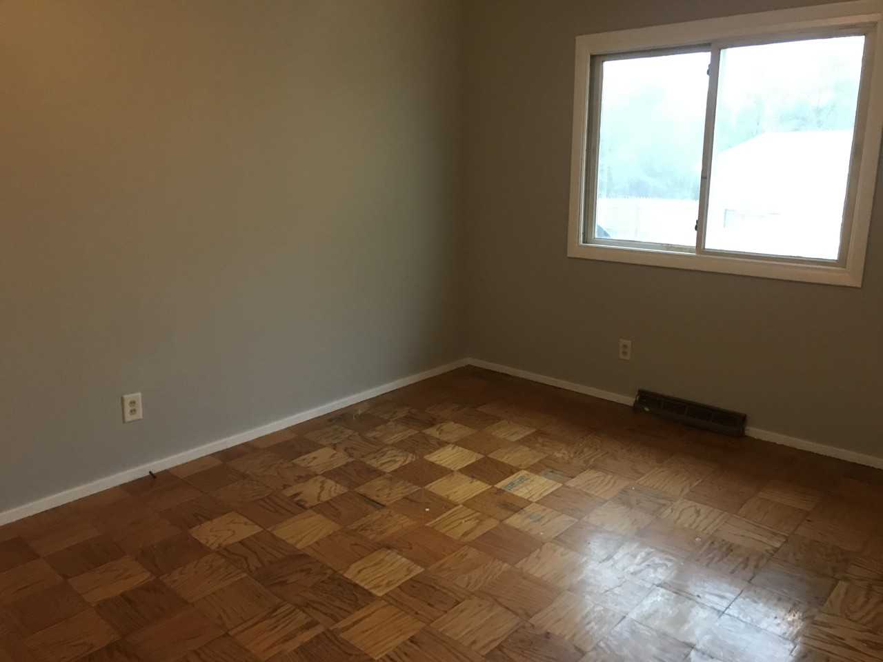 489 Mustang St #489 - Photo 3 of 5