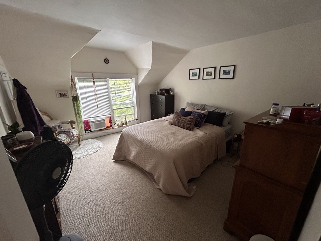 214 N Dickinson St #NA - Photo 6 of 10