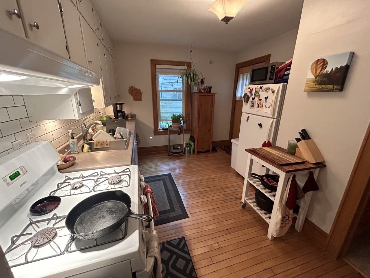214 N Dickinson St #NA - Photo 7 of 10