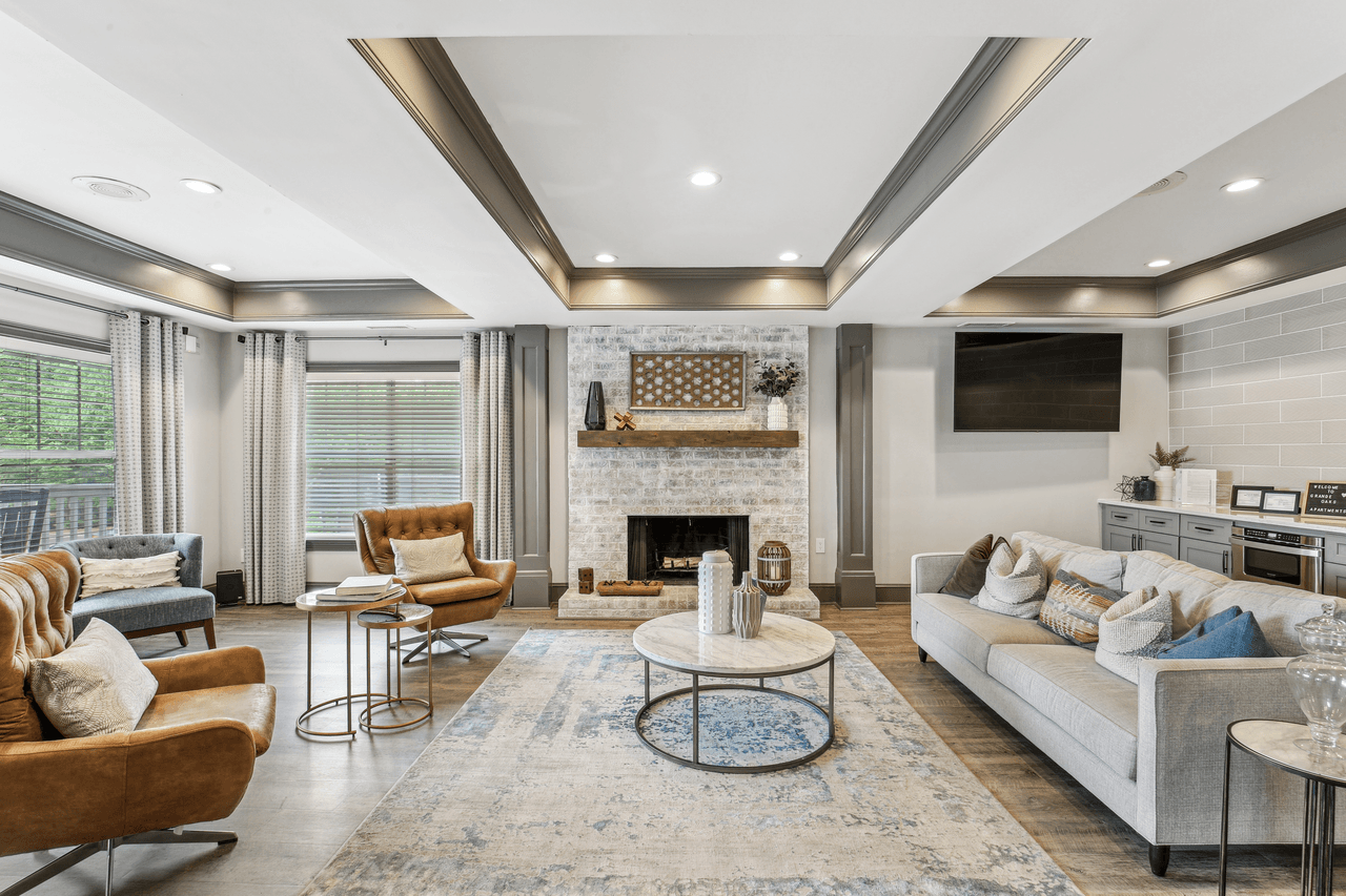 Grande Oaks at Old Roswell Apartment Homes - Photo 2 of 31