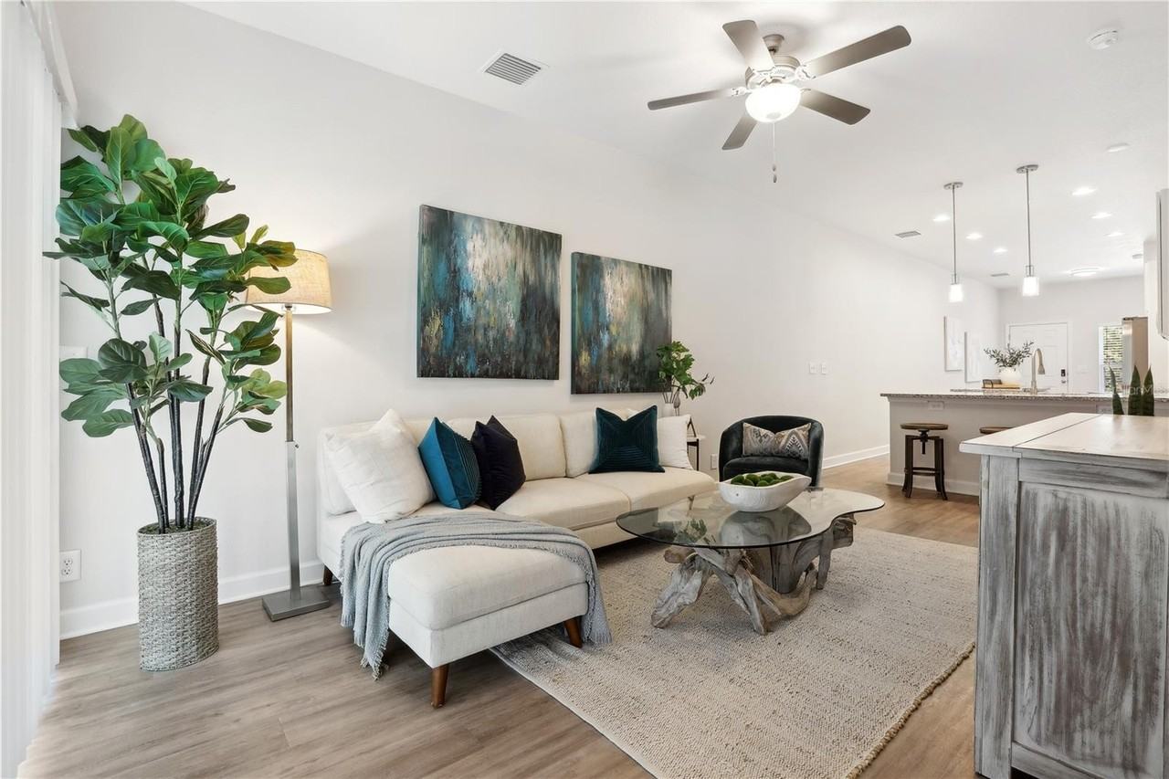 7616 Washington St - Photo 5 of 19