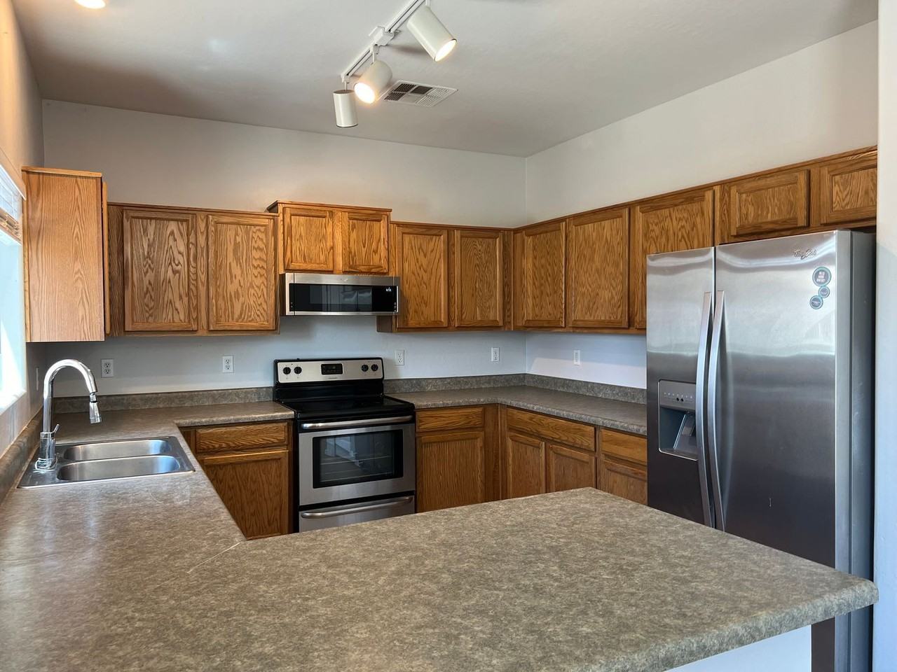 11383 W Mountain View Dr - Photo 5 of 16