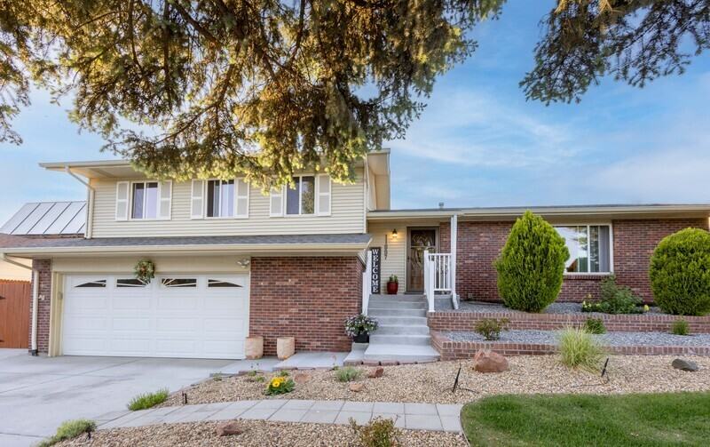 11997 E Utah Pl - Photo 2 of 30