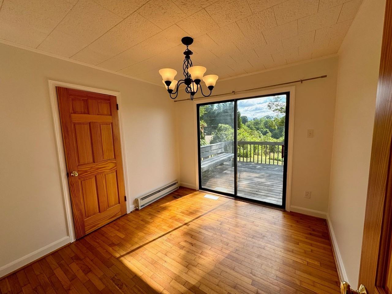 319 Hi Alta Ave - Photo 6 of 33