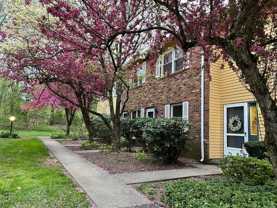 1400 Hartford Tpke - Photo 1 of 1