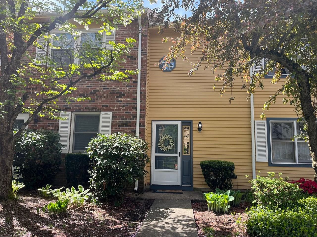 1400 Hartford Tpke - Photo 2 of 19