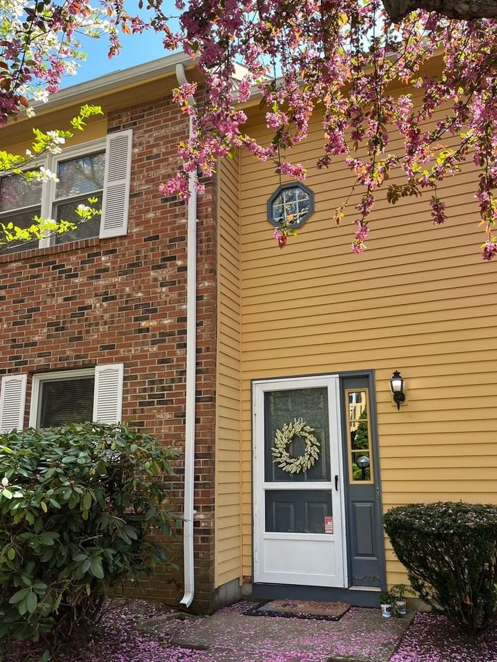 1400 Hartford Tpke - Photo 3 of 19