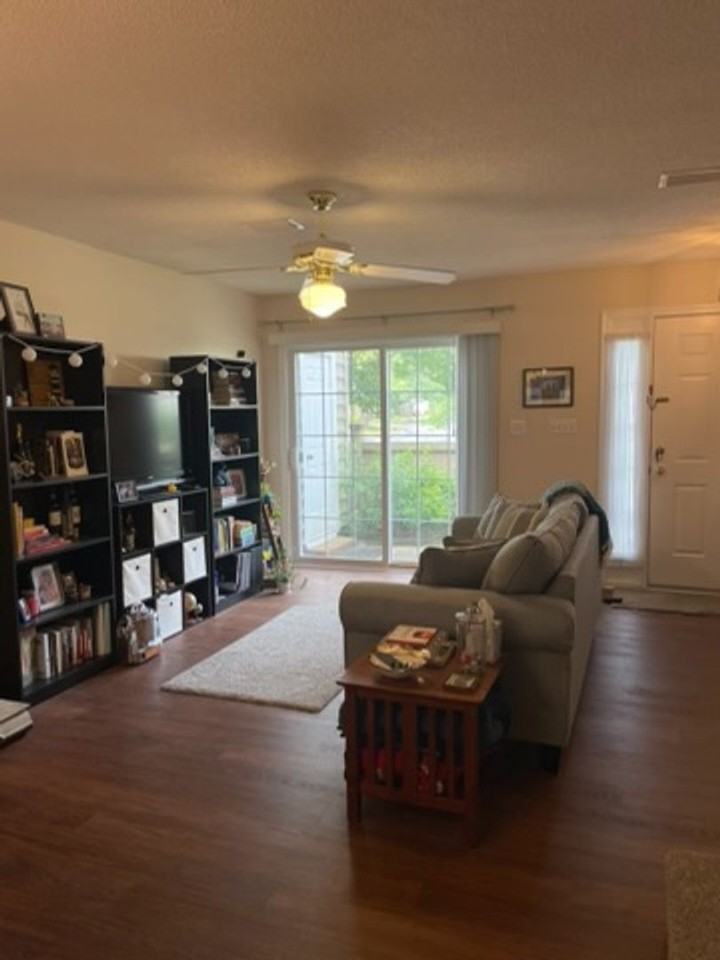 209 Bristol Cmn - Photo 2 of 14