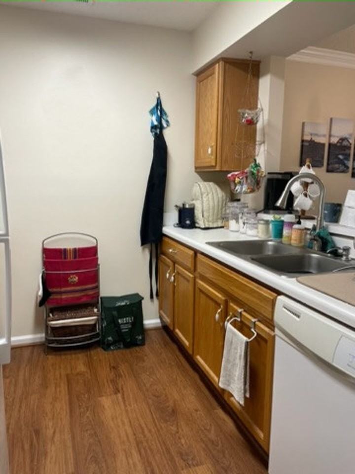 209 Bristol Cmn - Photo 5 of 14