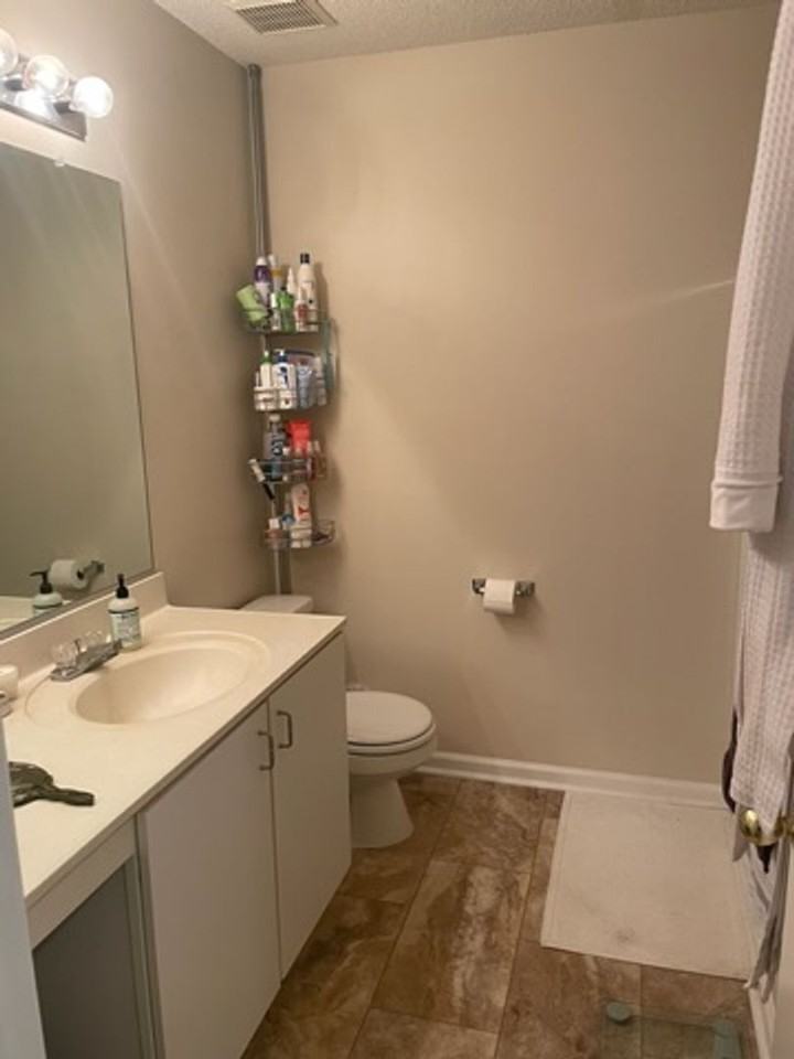 209 Bristol Cmn - Photo 7 of 14