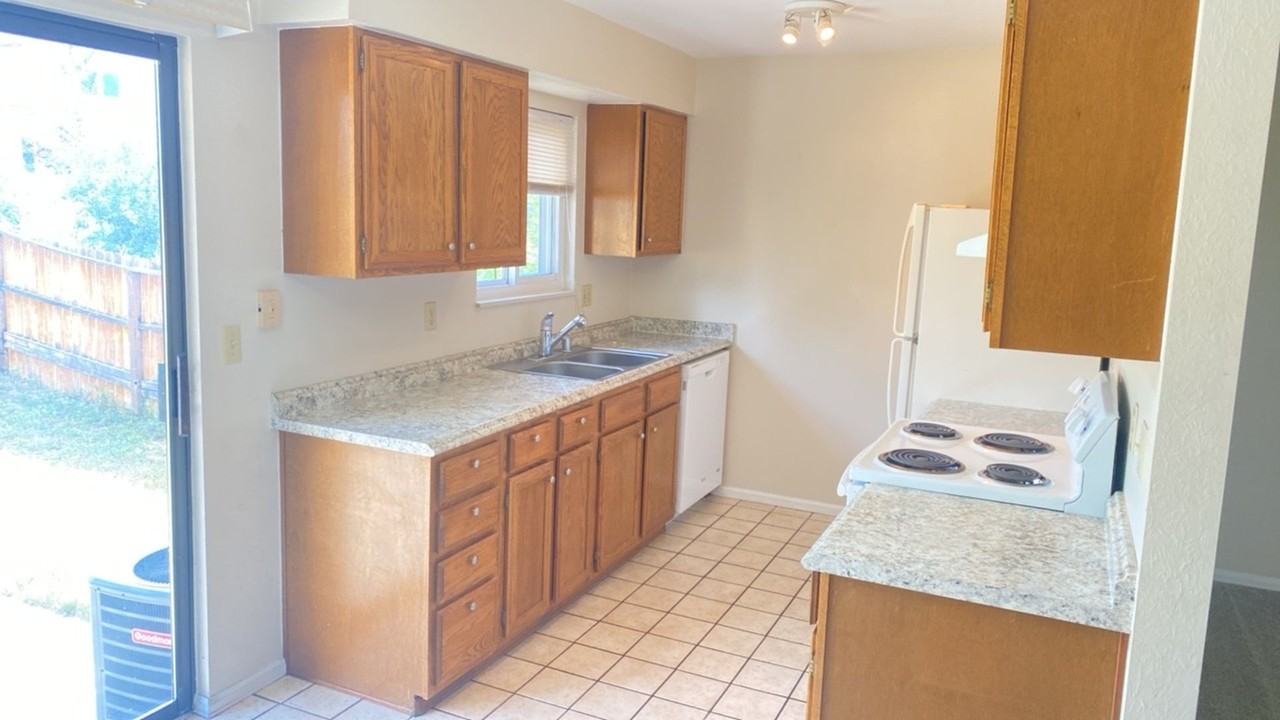 5626 Trout Creek Pass Dr - Photo 6 of 25
