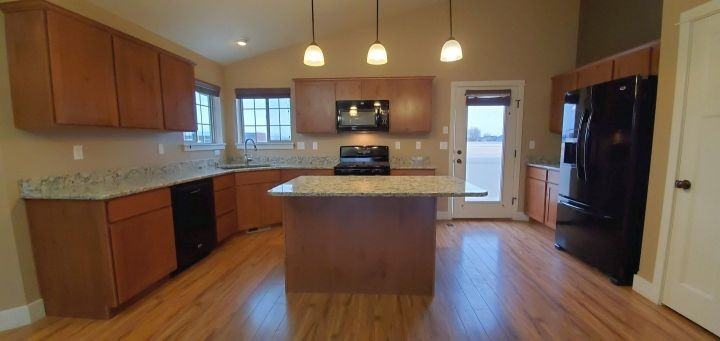 1115 Wilderness Dr - Photo 2 of 7