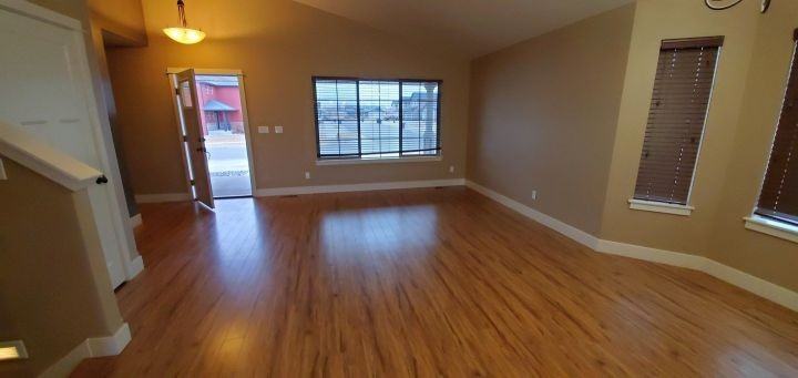 1115 Wilderness Dr - Photo 4 of 7