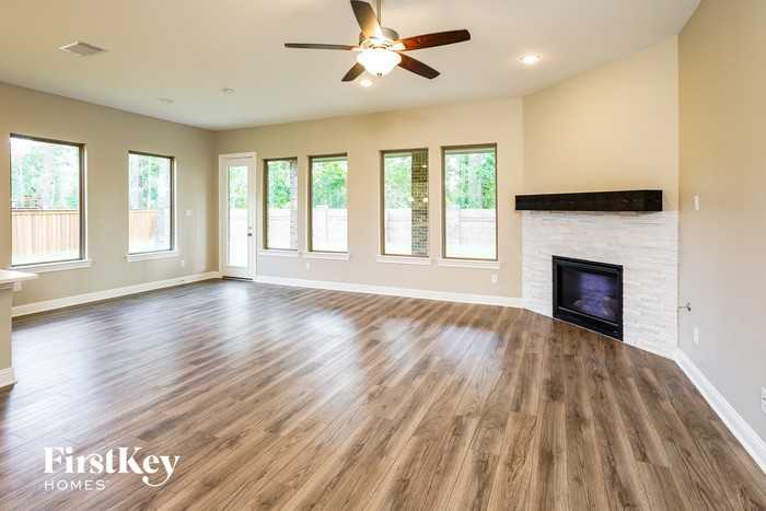 5003 Wooded Lake Dr - Photo 3 of 15