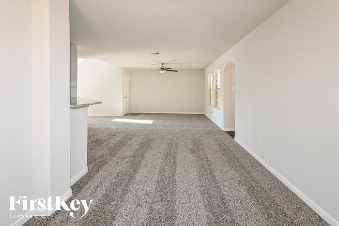 25593 Roy Rogers Ct - Photo 2 of 15