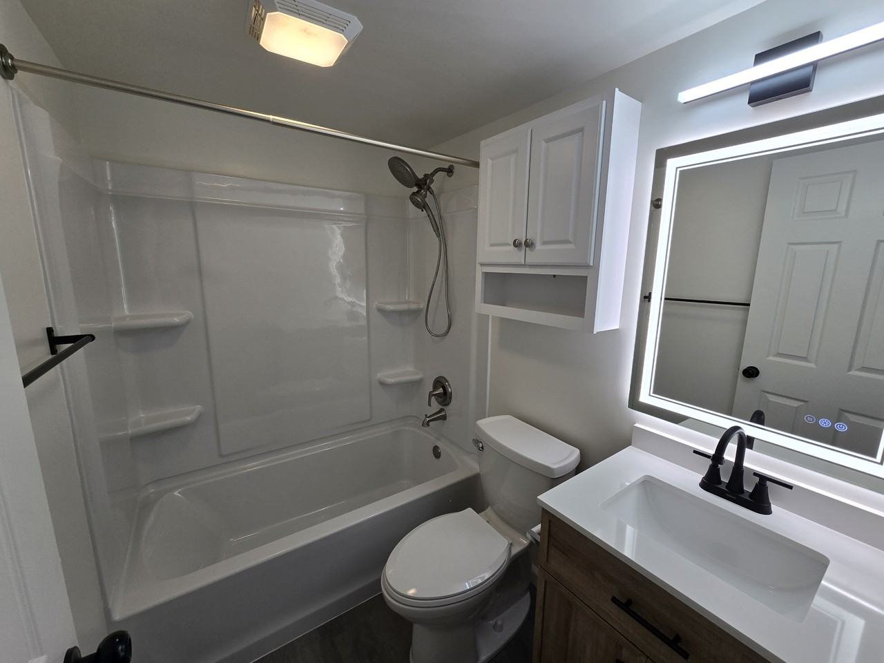 4705 Fishcreek Rd #2 - Photo 4 of 7