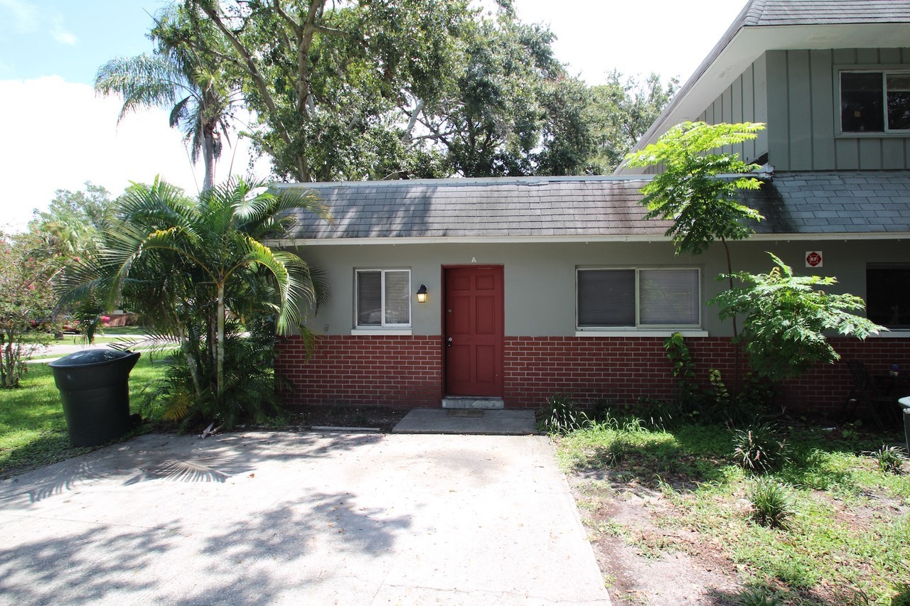 857 Lyndhurst St #A - Photo 3 of 15