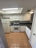 857 Lyndhurst St #A - Photo 1 of 1