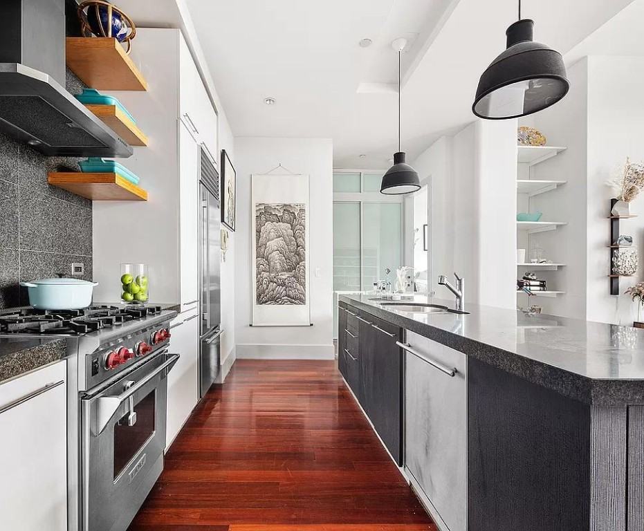 Broadway #6A - Photo 3 of 14