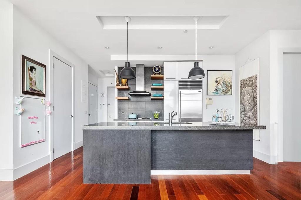 Broadway #6A - Photo 4 of 14