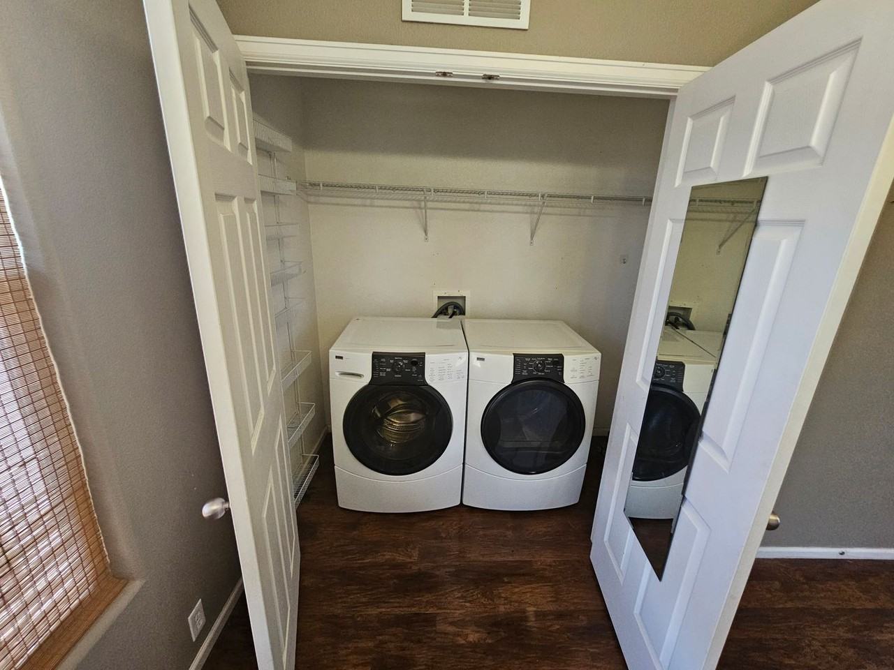 2717 Tumblewood Grv - Photo 6 of 18