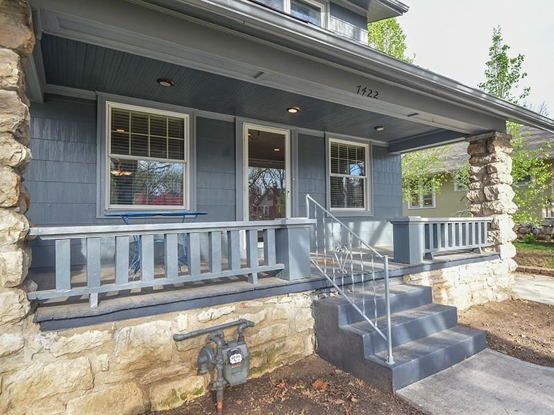 7422 Jefferson St - Photo 2 of 20