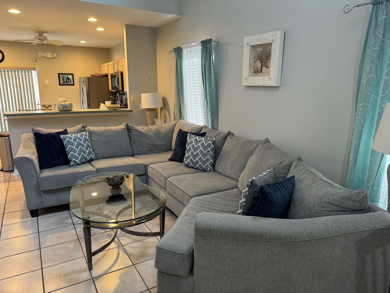 702 Sonja Cir - Photo 4 of 34