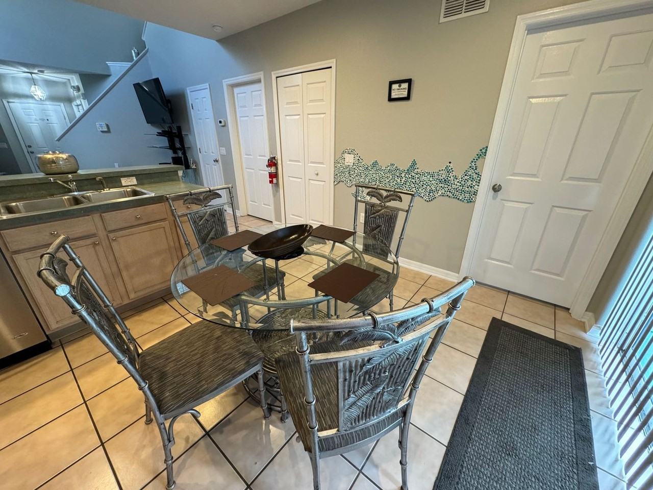 702 Sonja Cir - Photo 7 of 34