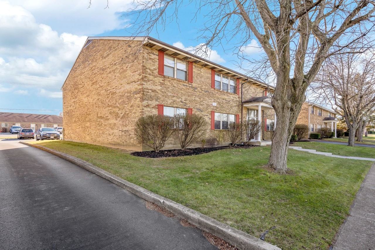 860 West Alkaline Springs Road - Photo 2 of 43