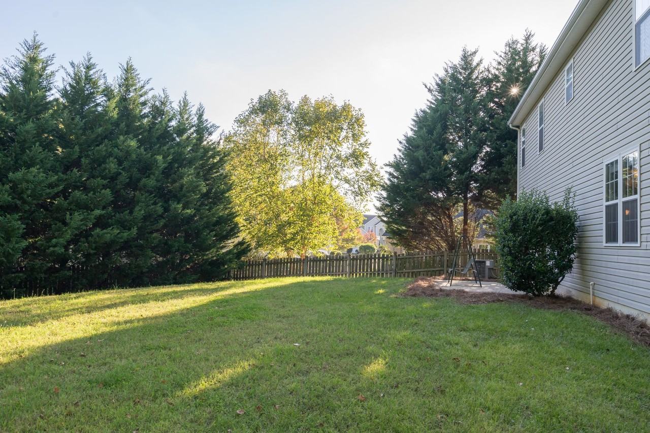 9307 Winston Hall Ct - Photo 3 of 28