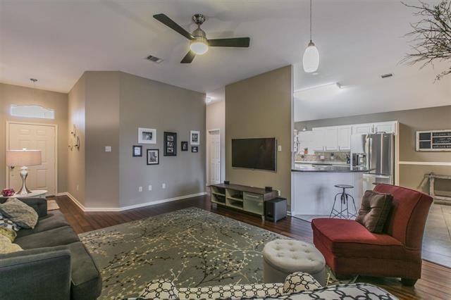 1065 Dane Dr - Photo 3 of 23