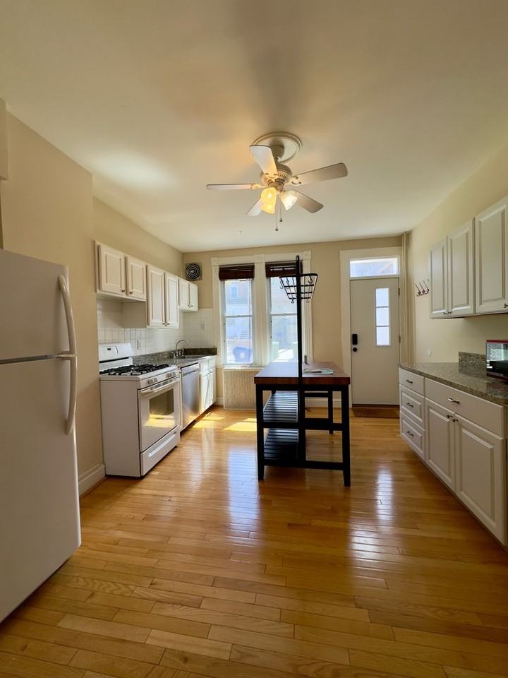 311 S East Ave - Photo 6 of 22