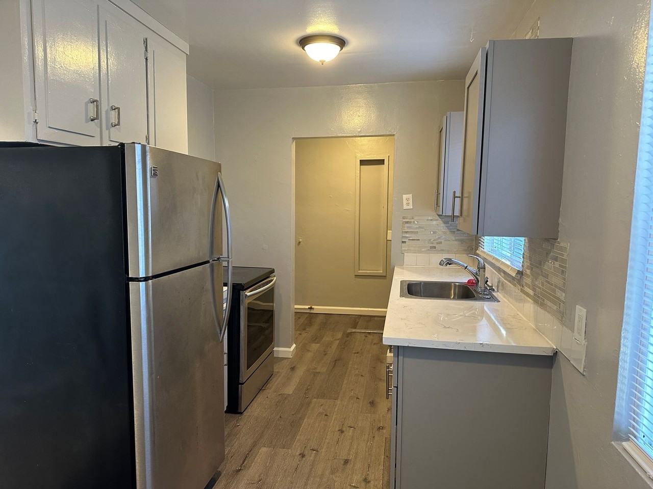 71 Pearl St - Photo 3 of 9