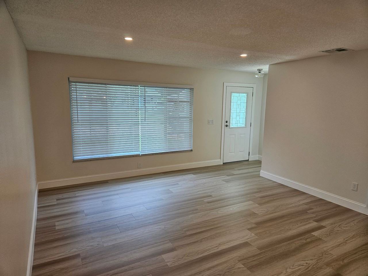 8174 129th Ln N - Photo 2 of 36