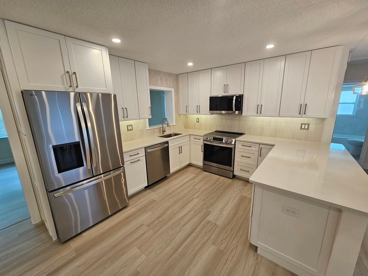 8174 129th Ln N - Photo 3 of 36