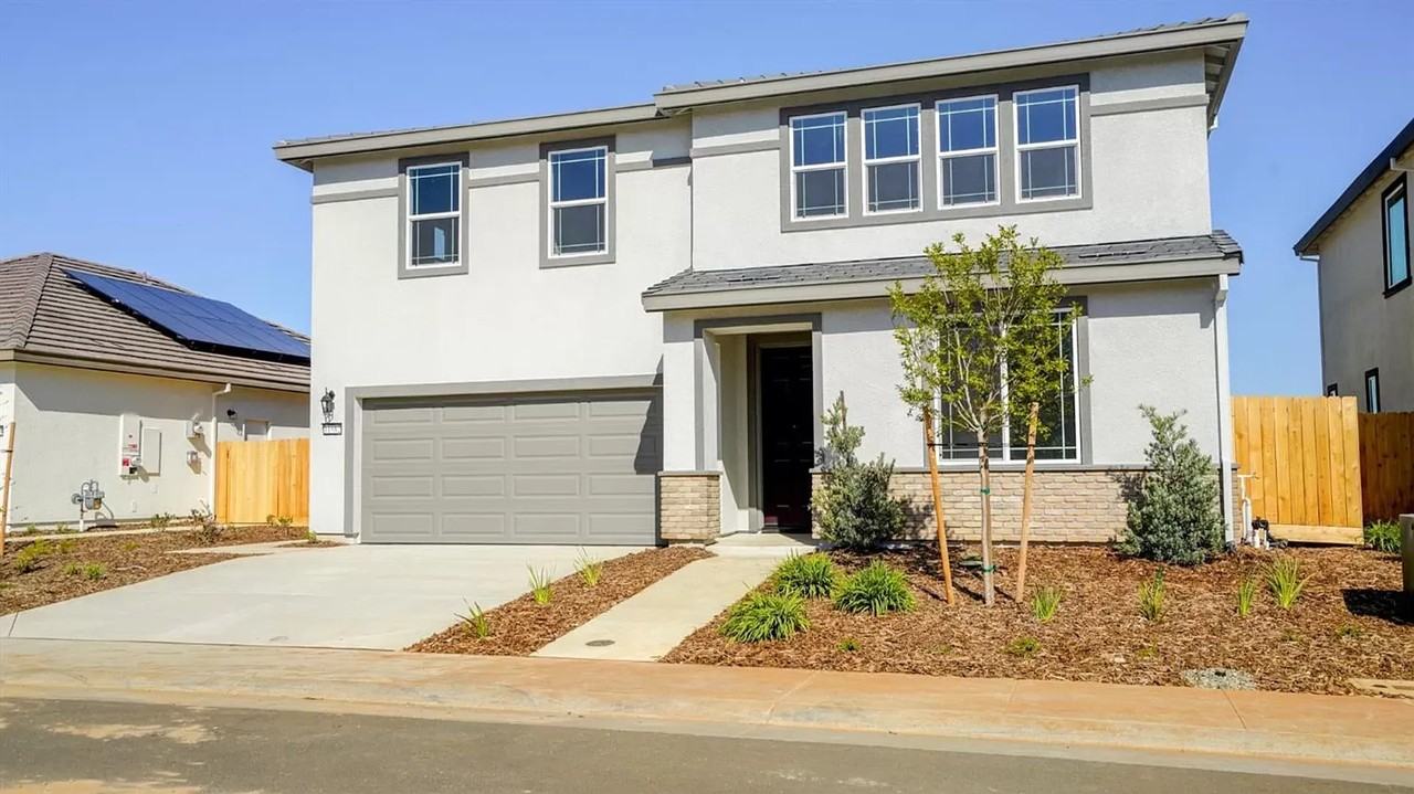 11982 Granzella Way - Photo 3 of 42