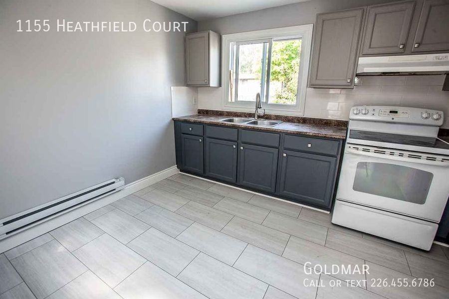 1155 Heathfield Crt - Photo 3 of 14