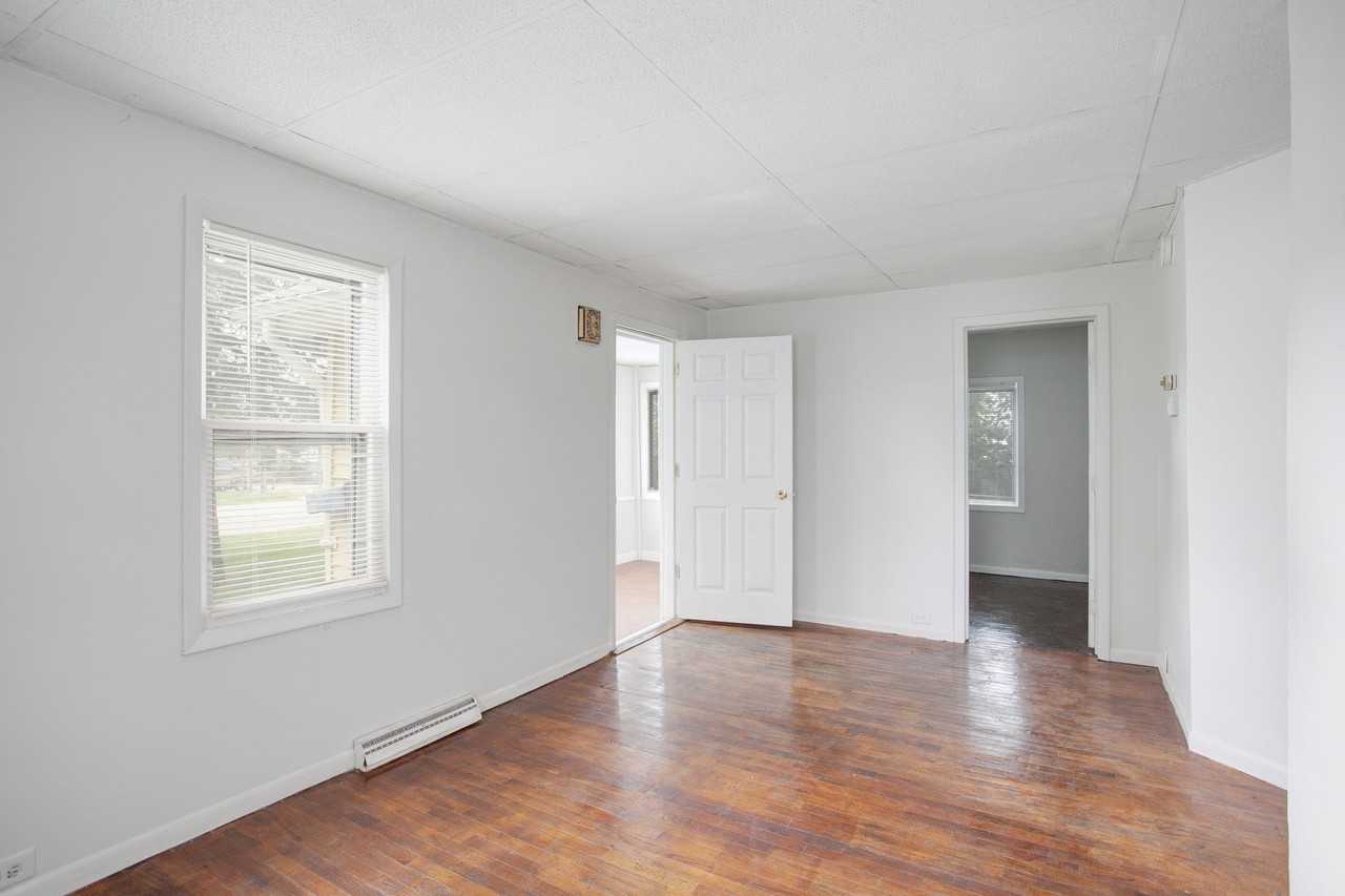 1019 Alma St #NA - Photo 3 of 17