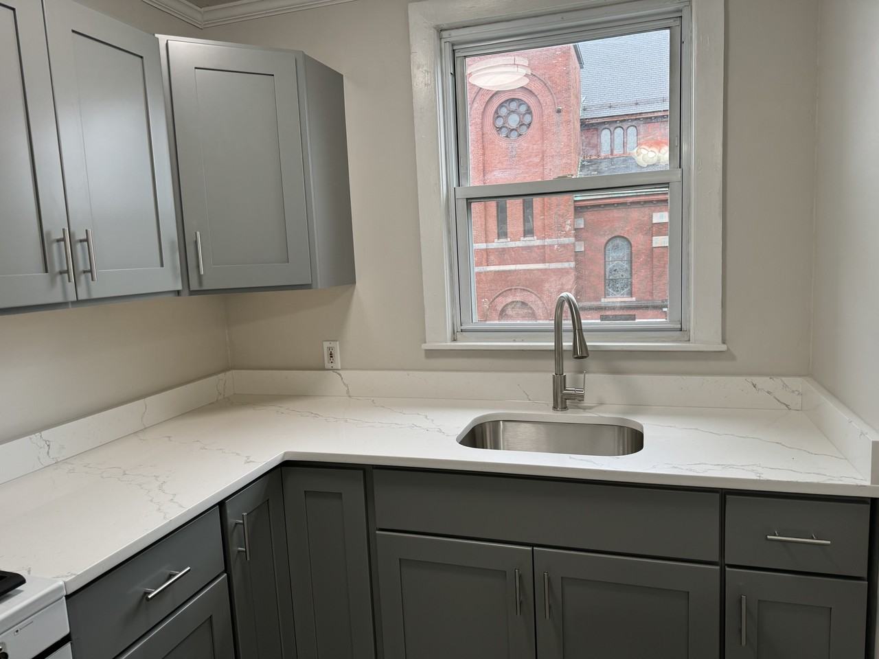 38 6th St #38B - Photo 5 of 9