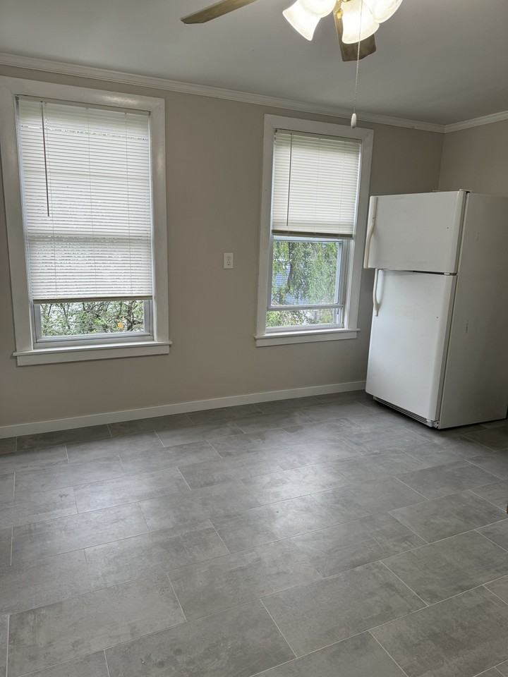 38 6th St #38B - Photo 7 of 9