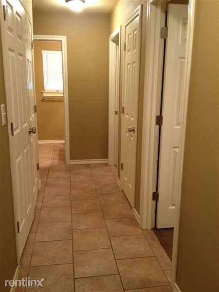 3414 Parish Cir - Photo 2 of 8