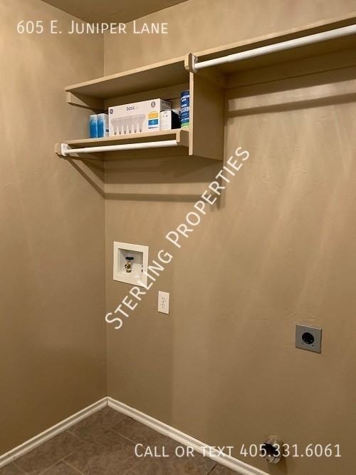 605 East Juniper Lane - Photo 3 of 31