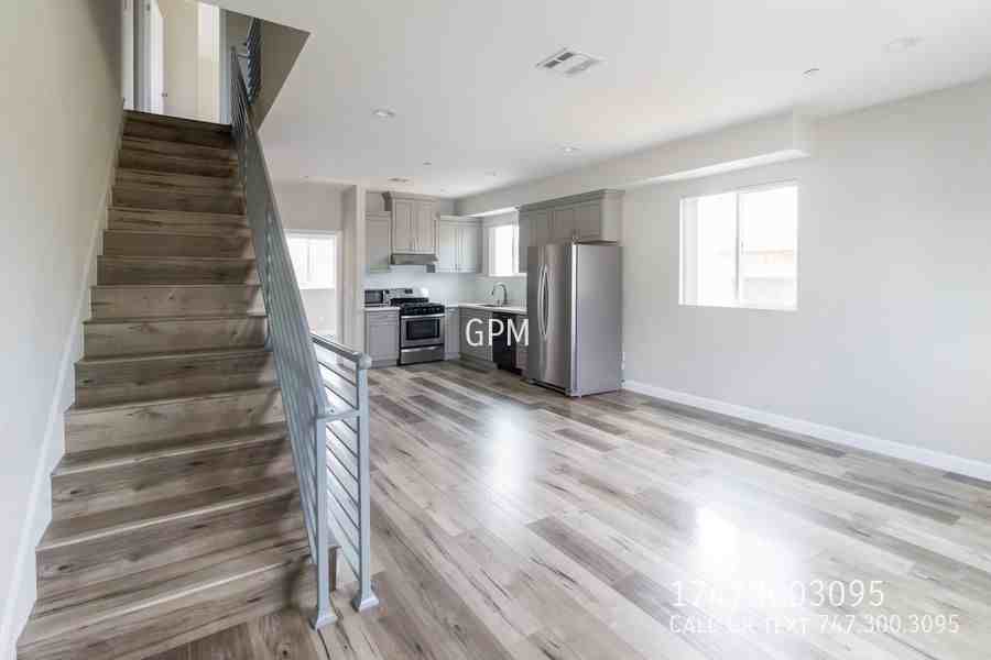 5651 1/2 Willowcrest Ave - Photo 2 of 21