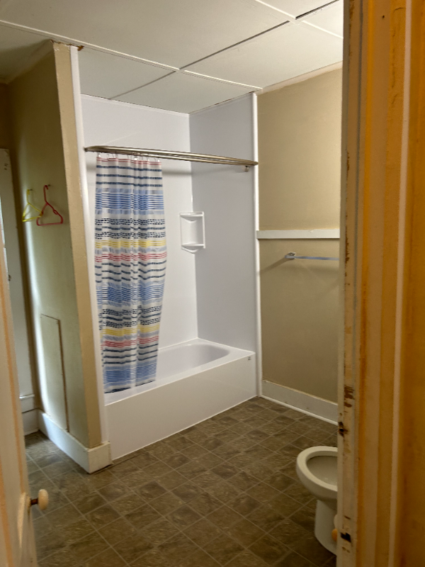 1107 Pennsylvania Ave 2nd Fl #C - Photo 2 of 10